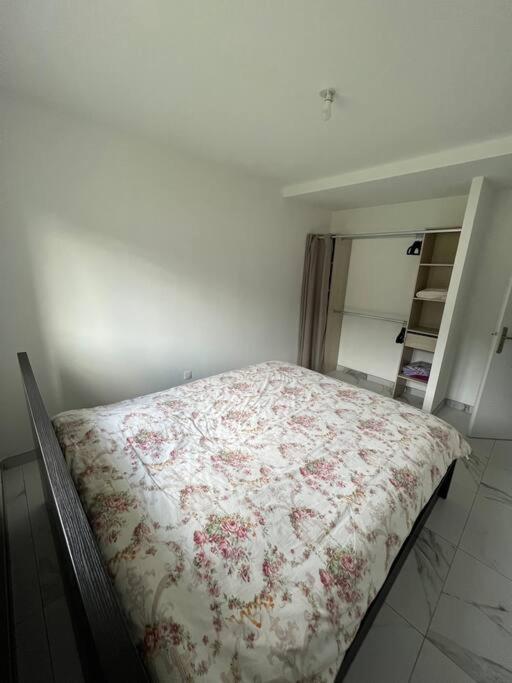 Bel Appartement Avec Parking Cabannes Dış mekan fotoğraf